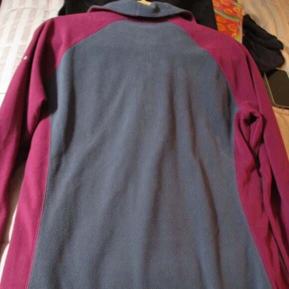 Women's Columbia XL Half Zip Pullover - Picture 2 of 3